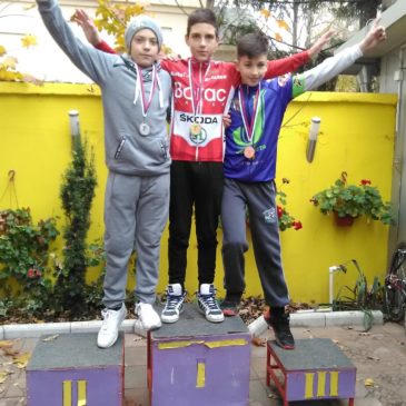 Tri medalje za mlade bicikliste Borca na kupu Srbije u ciklo krosu